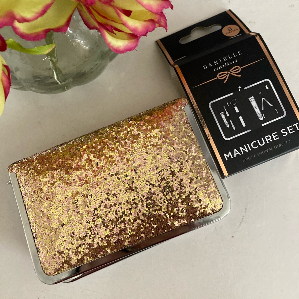 Manicure set